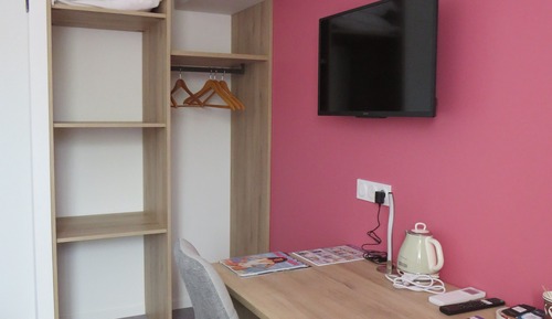 Habitación familiar con 1 cama doble o 2 individuales