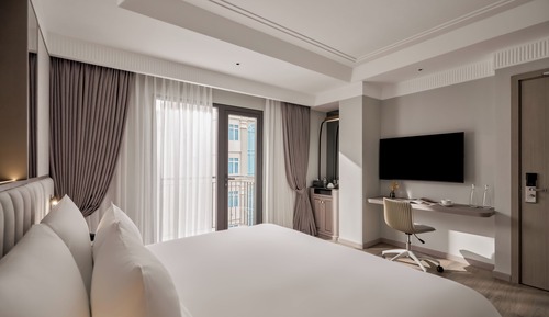 Suite estudio junior, balcón (French)