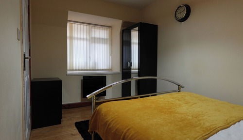 Apartamento, cocina, vistas al jardín