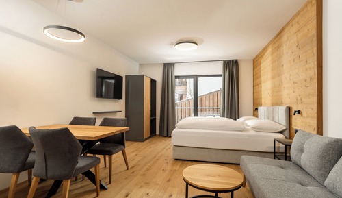 Apartamento superior, balcón, vistas a la montaña