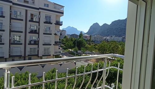 Apartamento de lujo, 1 habitación, balcón, vistas a la montaña