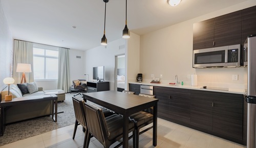 Suite, 1 habitación, no fumadores (Mobility Accessible, Roll-in Shower)