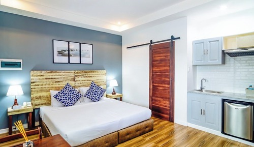 Estudio Deluxe, vistas a la piscina