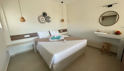 Estudio Deluxe, vistas al mar, frente a la playa