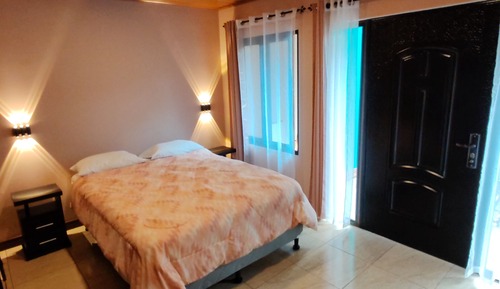 Habitación doble, vistas al jardín