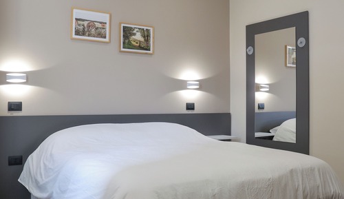 Habitación clásica, 1 cama doble, no fumadores, baño privado