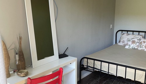 Habitación básica, vistas al jardín