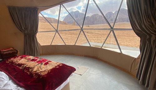Tienda Confort, vistas al desierto