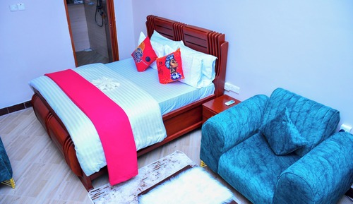 Apartamento familiar, 2 habitaciones, no fumadores, baño privado