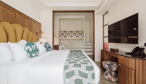 Standard Lagoon Villa (Free Drop-off Airport Transfer)