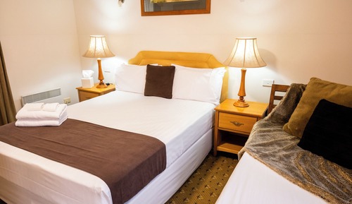Suite Confort, 2 habitaciones, no fumadores, vistas al jardín