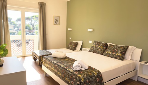 Habitación triple Confort, balcón