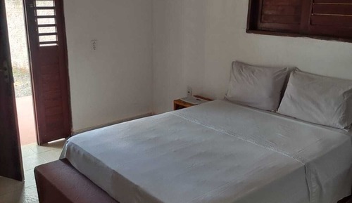 Habitación, vistas a la piscina