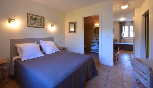 Suite superior, baño privado, vistas al lago (Arba Barona)