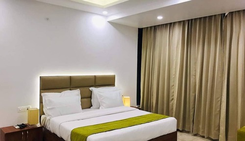 Habitación Deluxe con 1 cama doble o 2 individuales, vistas a la ciudad