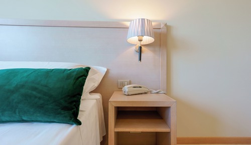 Habitación superior con 1 cama doble o 2 individuales