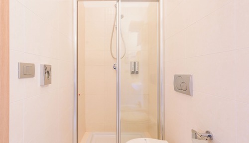 Habitación Deluxe con 1 cama doble o 2 individuales, vistas al jardín