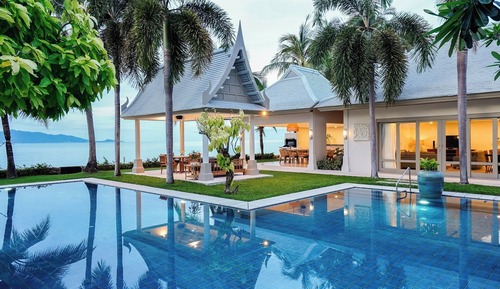 Villa clásica, vistas al mar