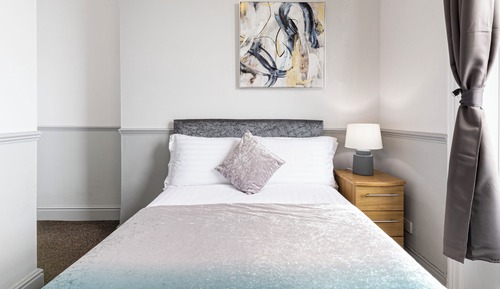 Basement Double Room Non smoking en-suite