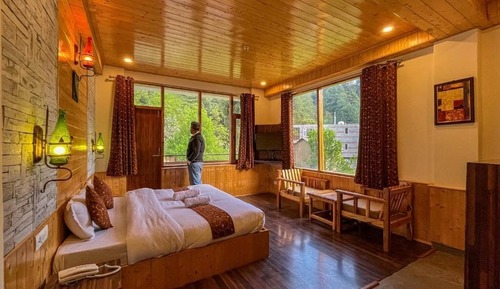 Habitación junior, 1 cama de matrimonio grande, balcón, vistas a la montaña