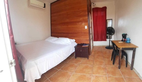 Habitación básica, 1 cama de matrimonio