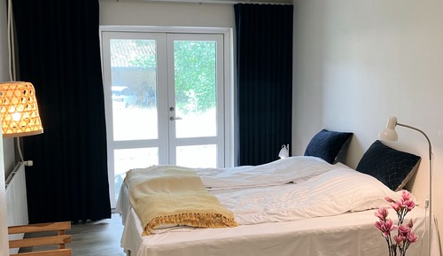 Estudio, 1 cama de matrimonio grande