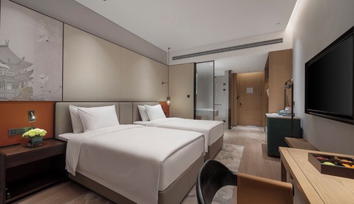 Habitación básica con 2 camas individuales