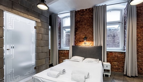 Estudio clásico, 1 cama de matrimonio