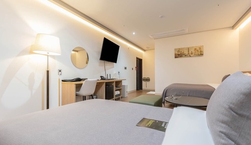 Suite estudio, varias camas, no fumadores, baño privado