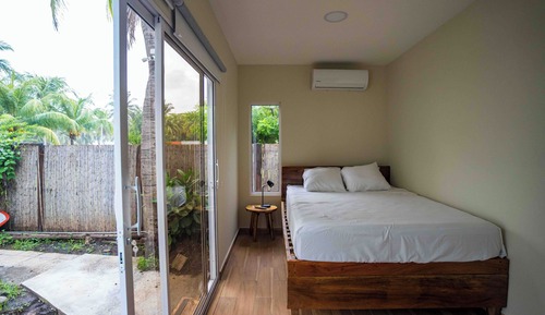 Habitación básica, 1 cama de matrimonio, vistas al patio