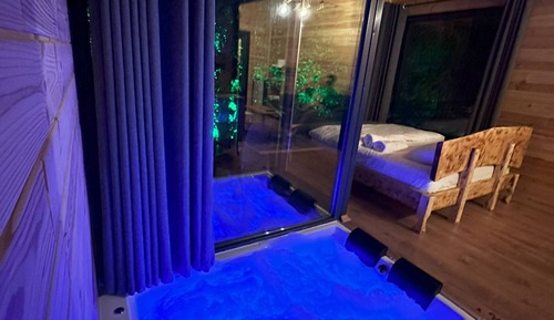 Luxury Bungalow, Balcony, River View