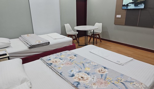 Suite familiar, balcón, vistas al jardín