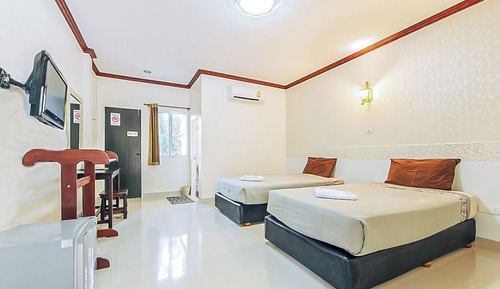 Habitación superior con 1 cama doble o 2 individuales