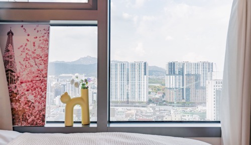 Estudio superior, vistas a la ciudad