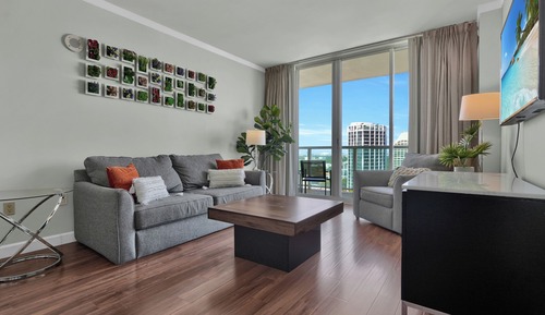 Apartamento Confort, 1 cama de matrimonio grande con sofá cama, balcón, vistas al mar