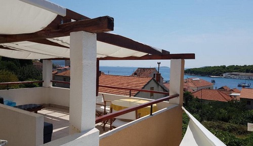 Apartamento (Two Bedroom Apartment with Terrace)