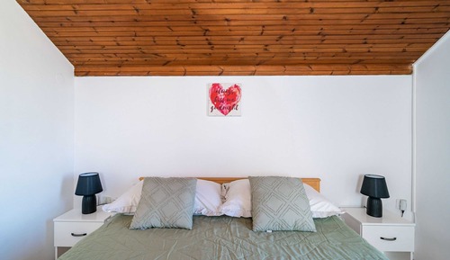 Apartamento (One Bedroom Apartment with Terrace)