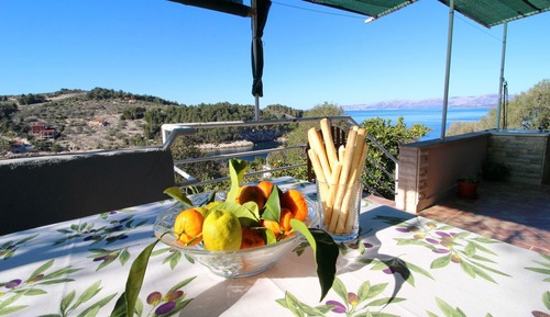 Casa (Two Bedroom Holiday Home with Terrace)