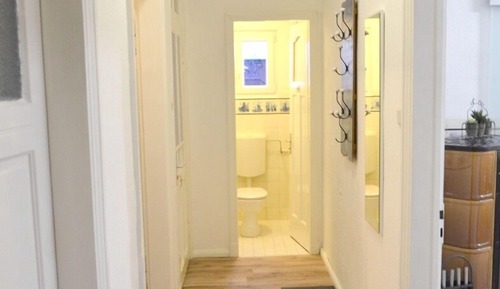 Apartamento clásico, baño privado, vistas al patio (FeWo 85qm, Suderstr. 42)
