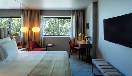 Habitación superior, vistas al río