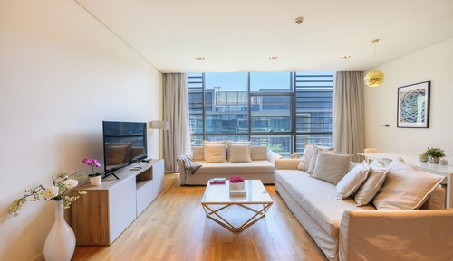 Apartamento de lujo, vistas a la piscina