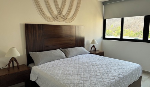 Apartamento clásico, 2 habitaciones, baño privado
