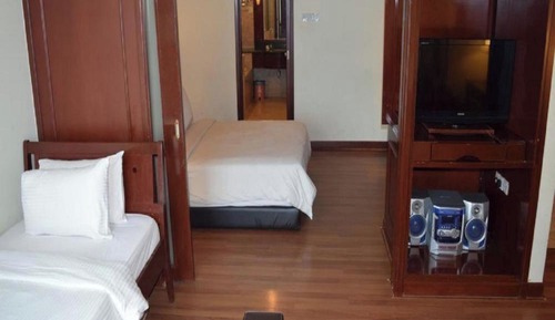 Apartamento superior, varias camas, vistas a la ciudad
