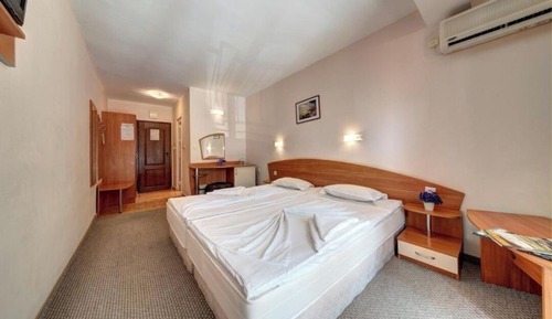 Habitación Confort doble, vistas al jardín