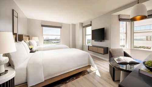 Fairmont, Habitación, 2 camas de matrimonio, notificación por teléfono o timbre, vistas a la ciudad
