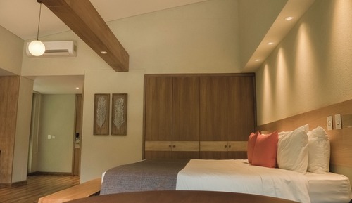 Suite Premium, 1 cama de matrimonio grande, baño privado