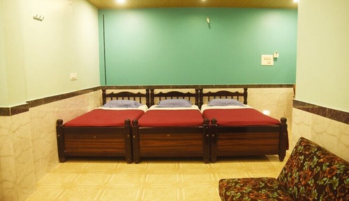 Habitación triple económica