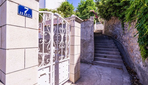 Apartamento (One Bedroom Apartment with Terrace)