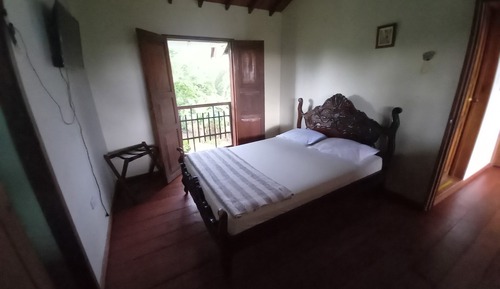 Habitación básica doble, vistas al jardín