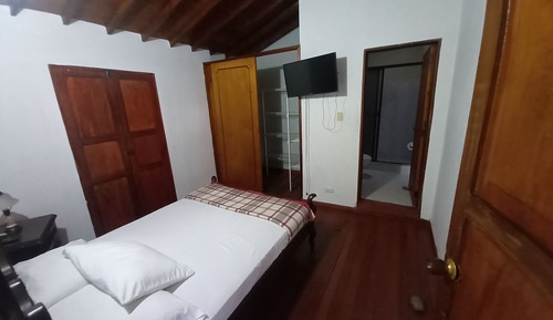 Habitación triple básica, vistas al jardín